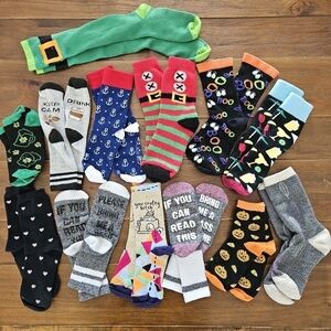 LOTS OF SOCKS! 13 PAIRS OF FUN NOVELTY SOCKS!